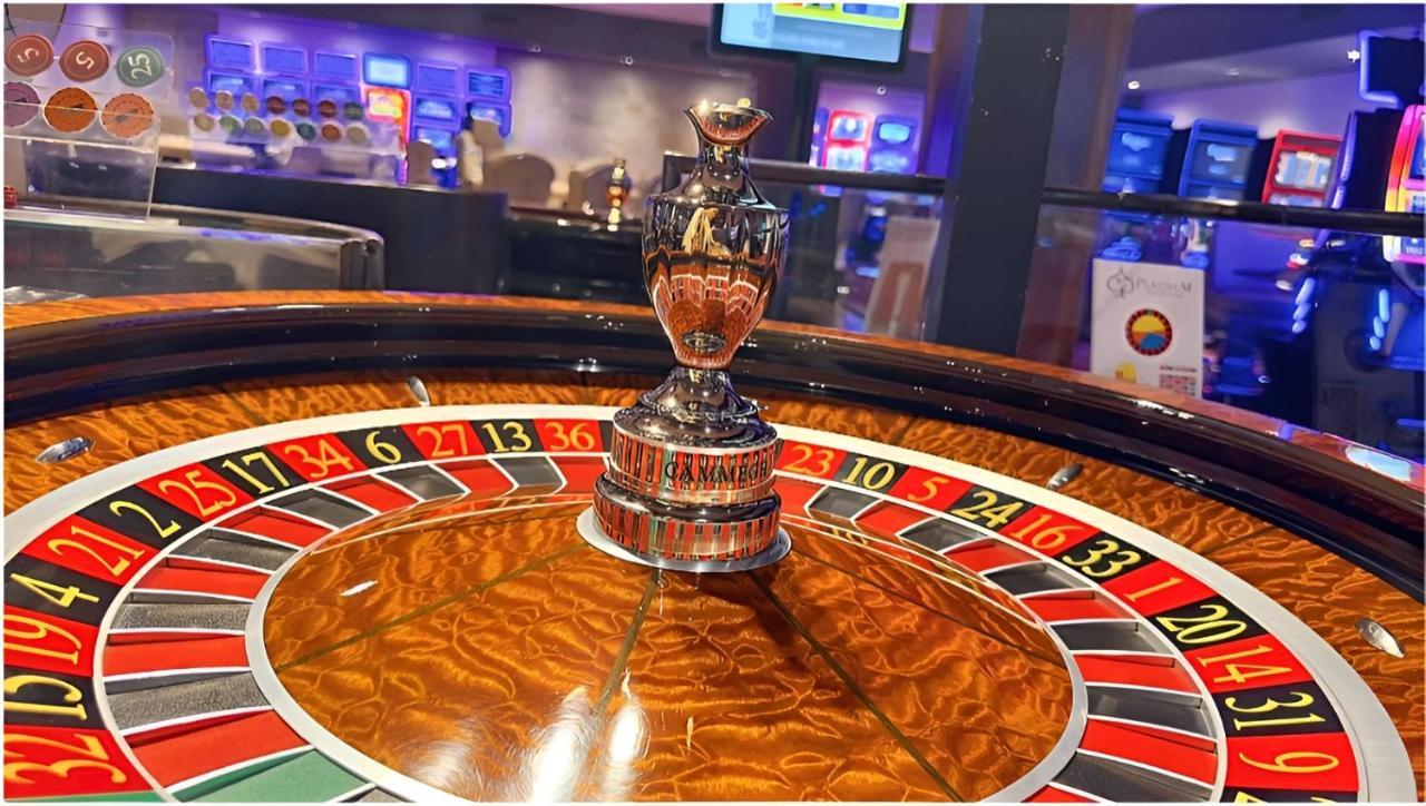 Platinum Hotel And Casino Bansko Bagian luar foto