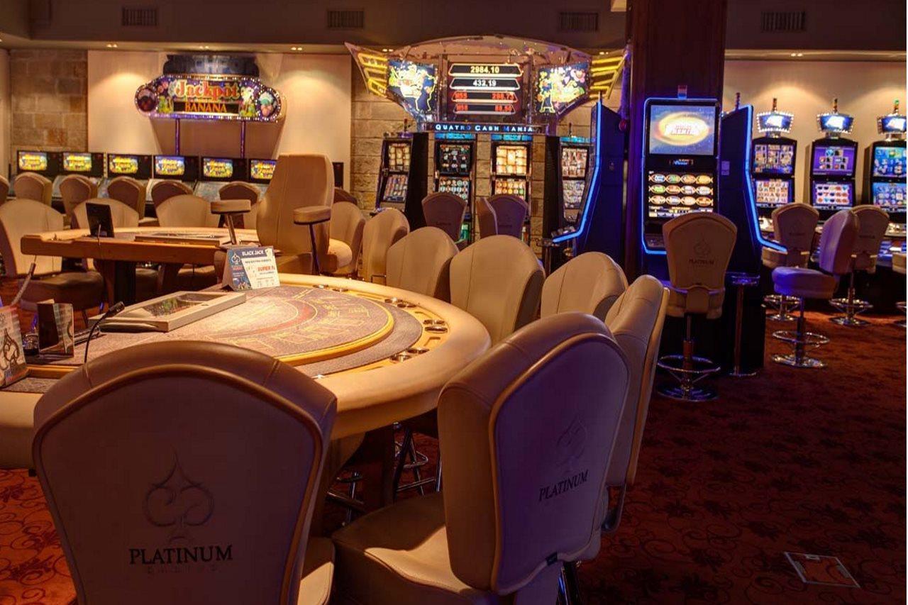 Platinum Hotel And Casino Bansko Bagian luar foto